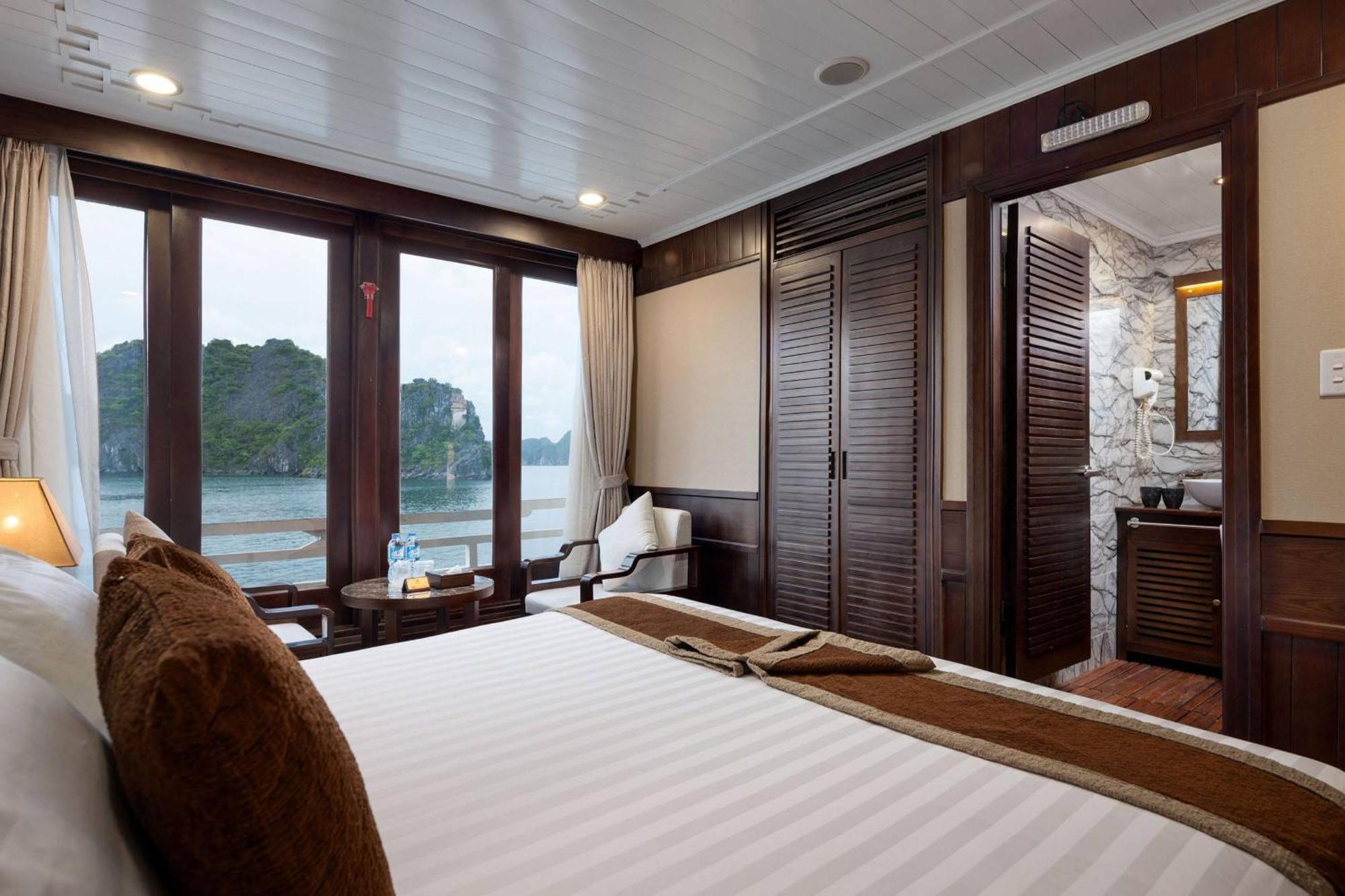 Ha Long Aqua Legend Cruise Hotel Exterior foto