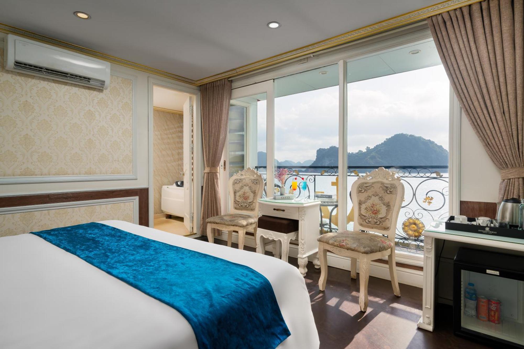 Ha Long Aqua Legend Cruise Hotel Exterior foto